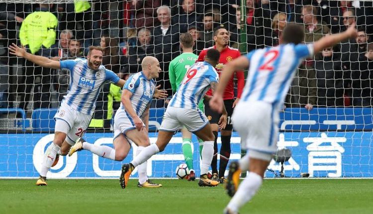 Hasil Liga Inggris : Huddersfield Town 2-1 Manchester United  ” Manchester United Kalah dari Tim Promosi “